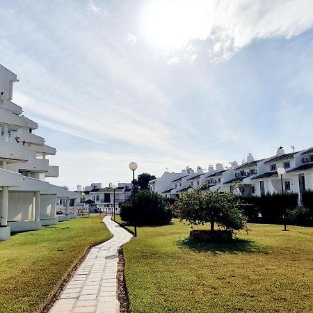 Cozy Apartment On The Beach Sitio de Calahonda 외부 사진