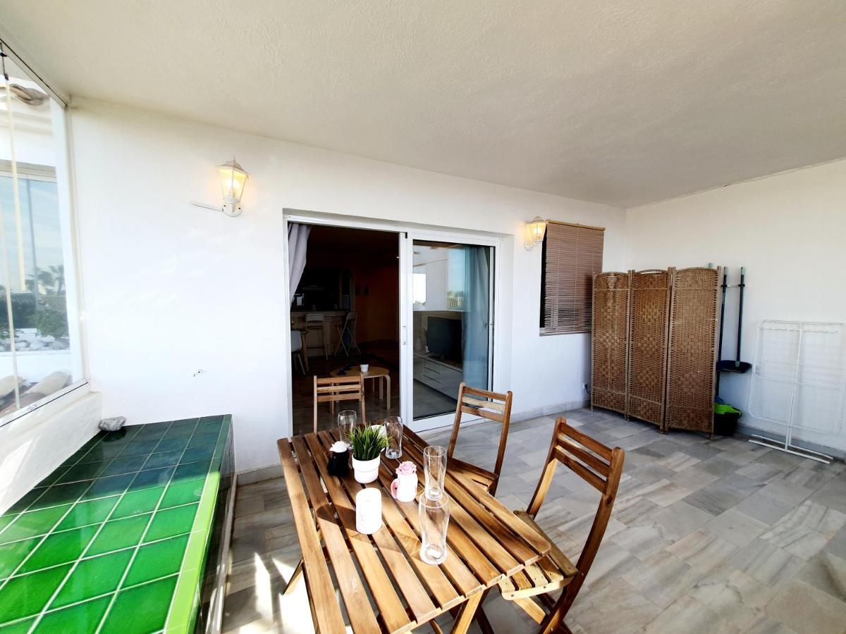 Cozy Apartment On The Beach Sitio de Calahonda 외부 사진