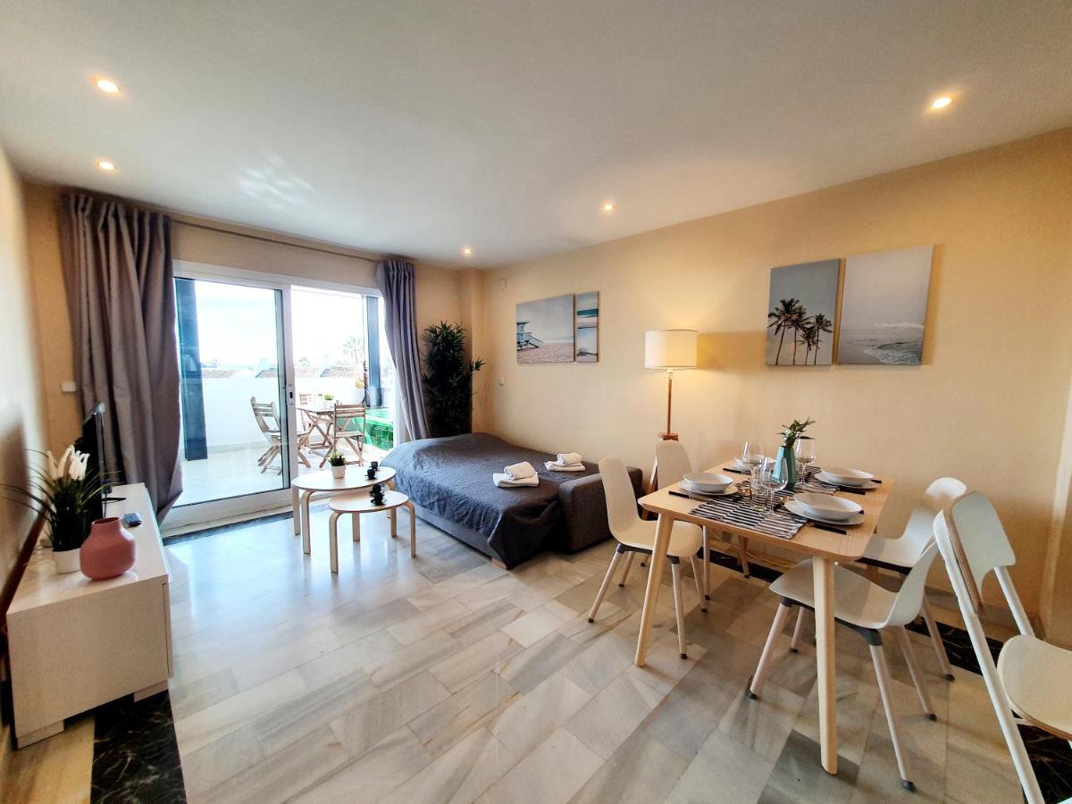 Cozy Apartment On The Beach Sitio de Calahonda 외부 사진