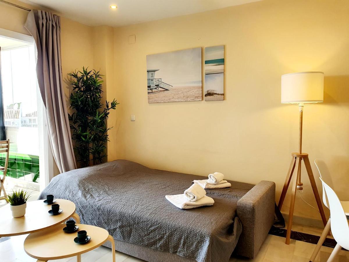 Cozy Apartment On The Beach Sitio de Calahonda 외부 사진