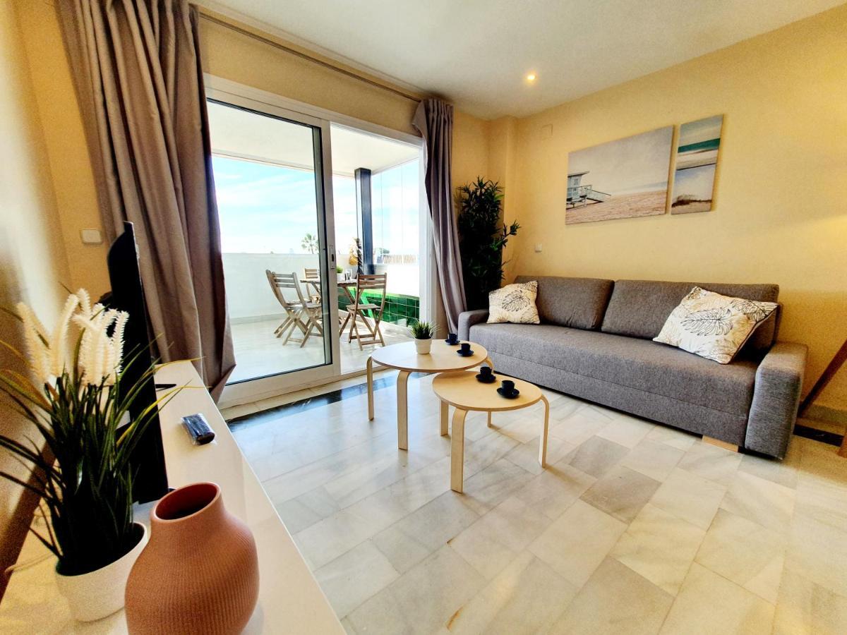 Cozy Apartment On The Beach Sitio de Calahonda 외부 사진