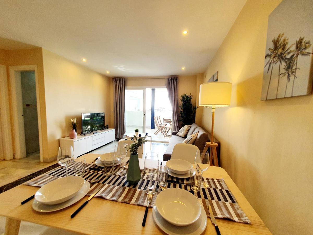 Cozy Apartment On The Beach Sitio de Calahonda 외부 사진