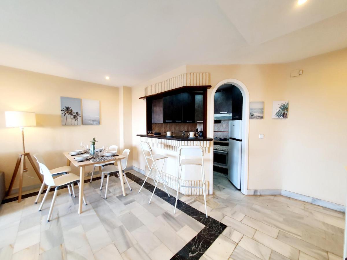 Cozy Apartment On The Beach Sitio de Calahonda 외부 사진